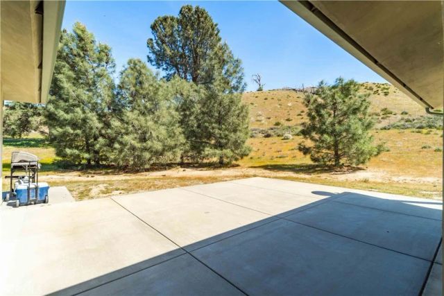 46472 Kings Canyon Rd, Lancaster, CA 93536