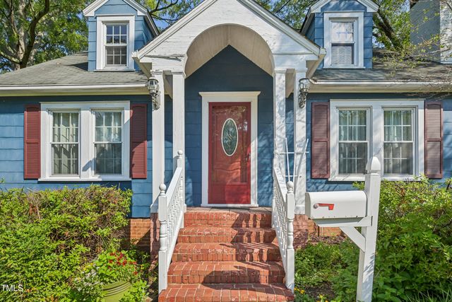 102 W Weatherspoon Street, Sanford, NC 27330
