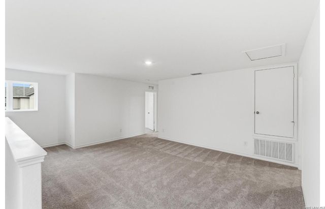 450 White Heron Way, Marion, TX 78124