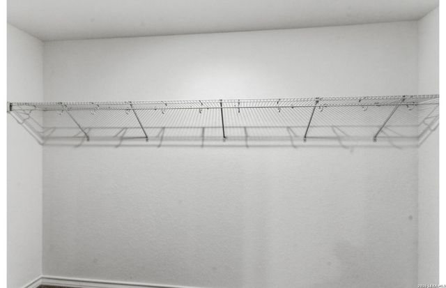 450 White Heron Way, Marion, TX 78124