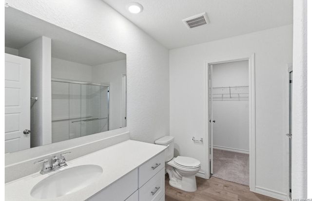 450 White Heron Way, Marion, TX 78124