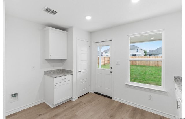 450 White Heron Way, Marion, TX 78124