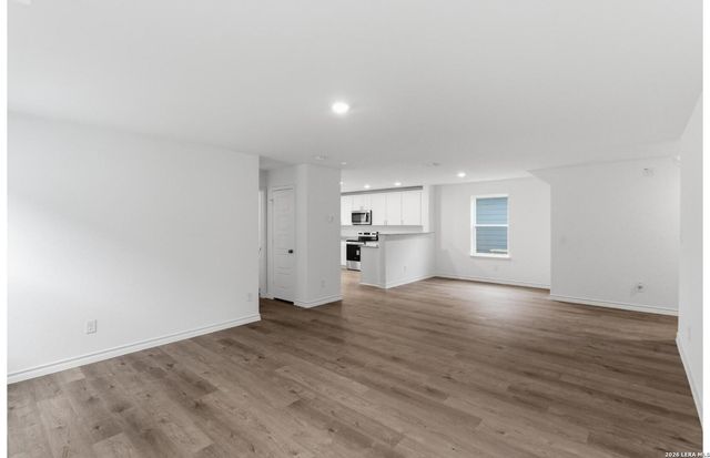 450 White Heron Way, Marion, TX 78124