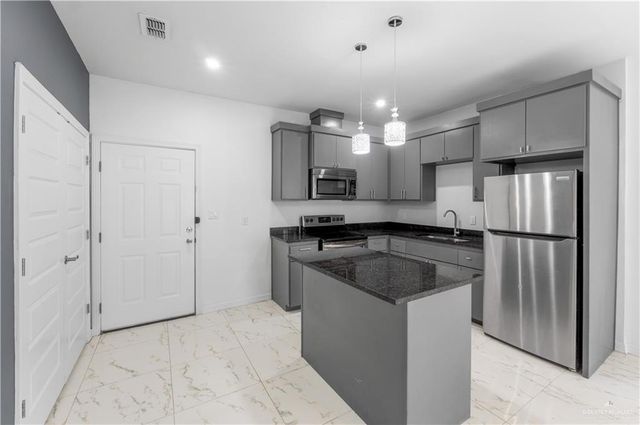 2103 Taxco Court, Edinburg, TX 78542