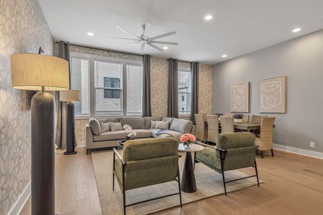 2176 Carson St Apt 4, Nashville, TN 37211