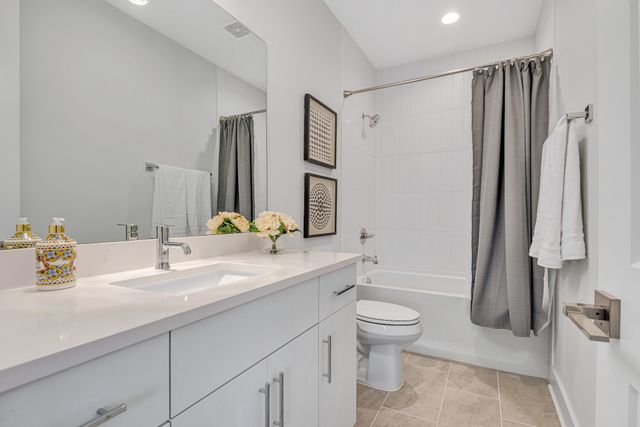 2176 Carson St Apt 4, Nashville, TN 37211