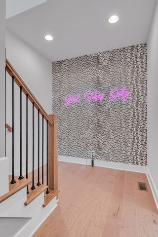 2176 Carson St Apt 4, Nashville, TN 37211