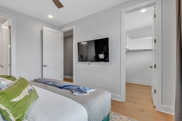 2176 Carson St Apt 4, Nashville, TN 37211