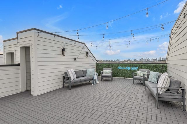 2176 Carson St Apt 4, Nashville, TN 37211