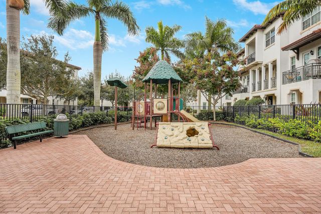 2900 SW 119th Way, Miramar, FL 33025