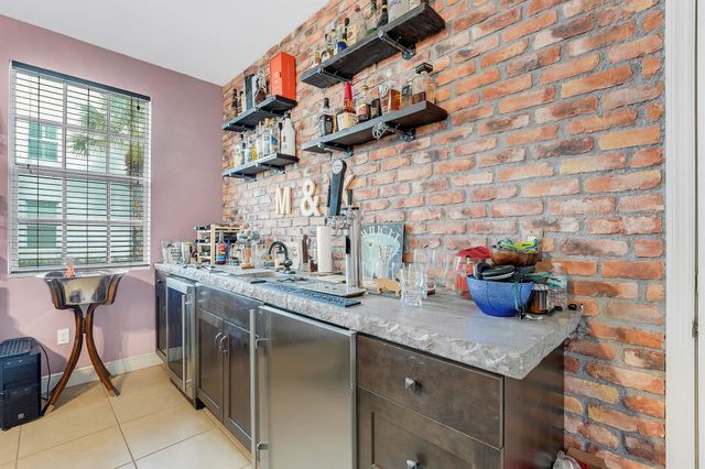 2900 SW 119th Way, Miramar, FL 33025