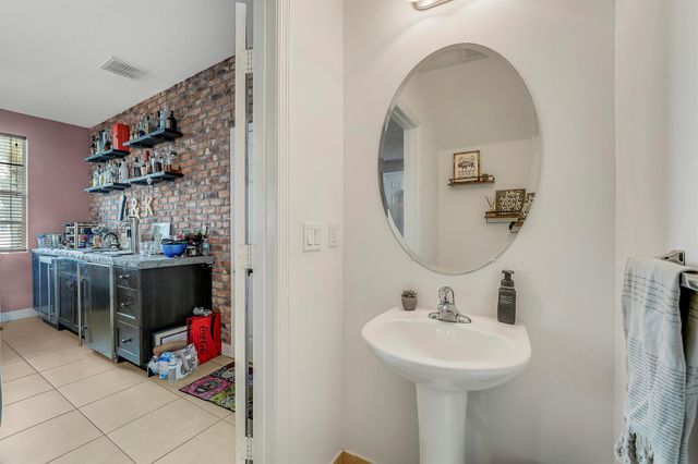 2900 SW 119th Way, Miramar, FL 33025