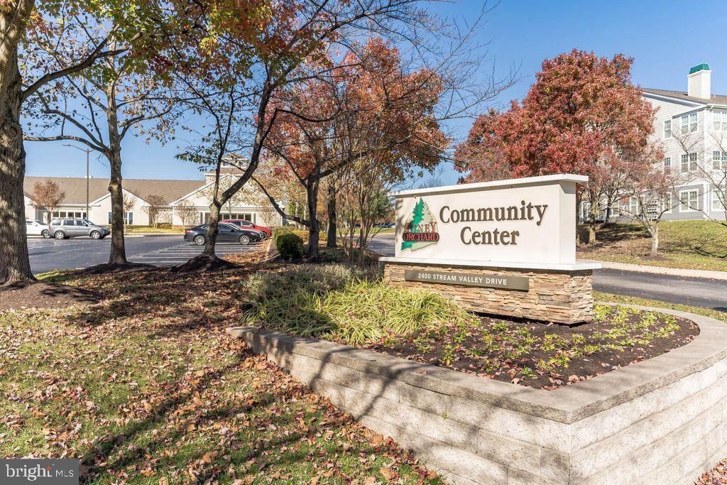 Image 30 of property listing at 2456 APPLE BLOSSOM LN #201, Odenton, MD 21113