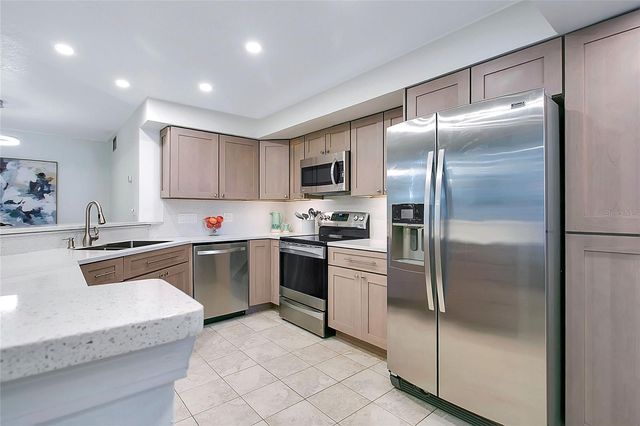 1267 SAINT TROPEZ CIRCLE GE, Orlando, FL 32806