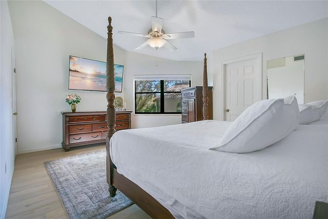 1267 SAINT TROPEZ CIRCLE GE, Orlando, FL 32806