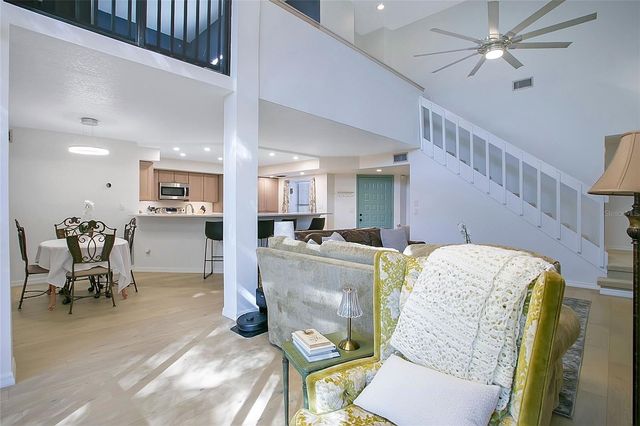 1267 SAINT TROPEZ CIRCLE GE, Orlando, FL 32806