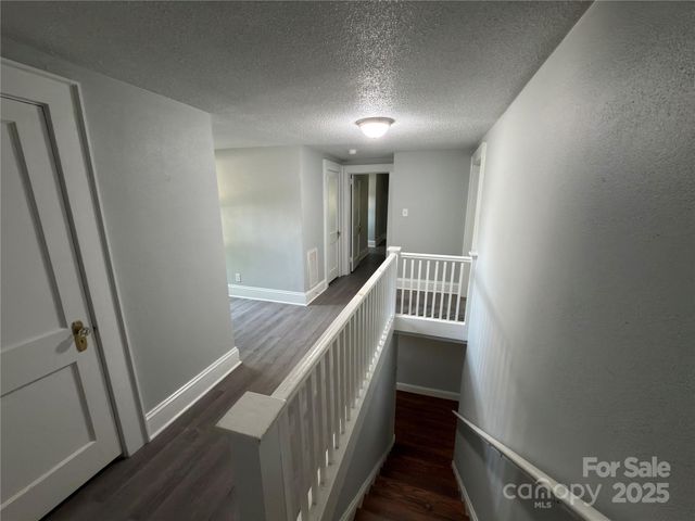 4216 N Center Street, Hickory, NC 28601