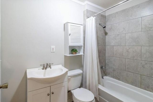 470 S Washington Street, Rossville, GA 30741