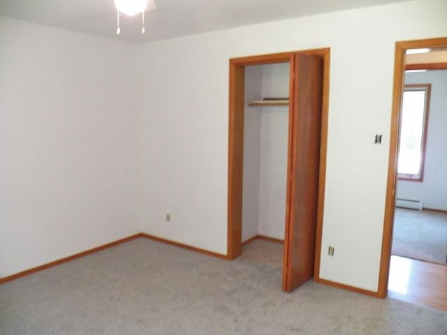 25 Woodlawn Avenue, Hillsborough, NH 03244