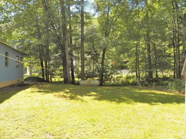 25 Woodlawn Avenue, Hillsborough, NH 03244