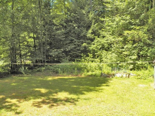 25 Woodlawn Avenue, Hillsborough, NH 03244