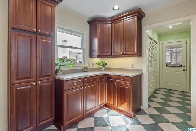 914 HIGHLAND ROAD, Homewood, AL 35209