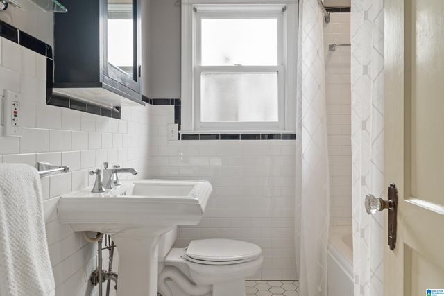 914 HIGHLAND ROAD, Homewood, AL 35209