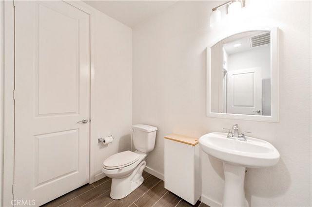 407 Trailblaze, Irvine, CA 92618