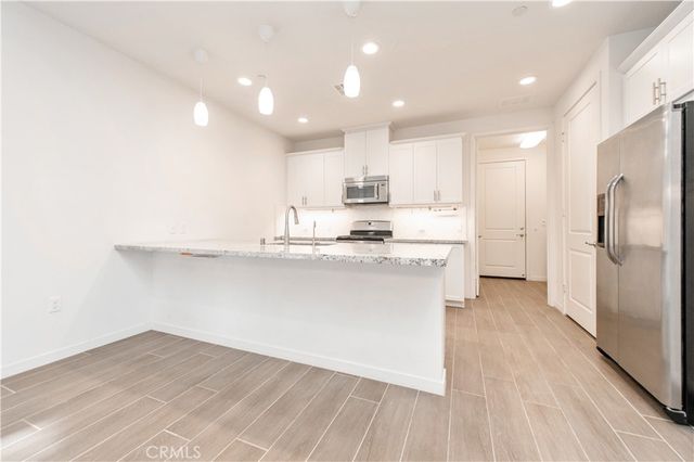 407 Trailblaze, Irvine, CA 92618