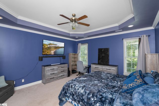 715 Tudor Lane, Boiling Springs, SC 29316