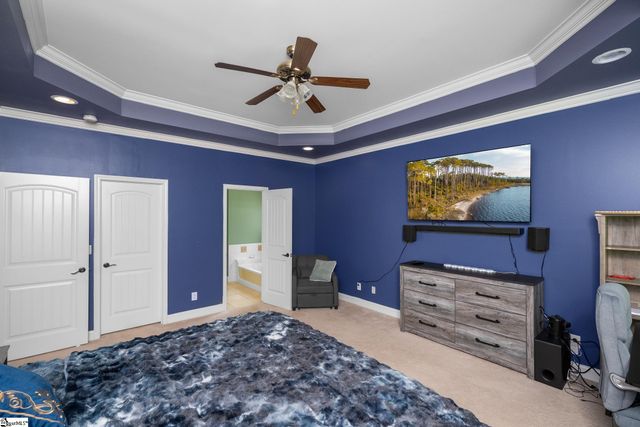 715 Tudor Lane, Boiling Springs, SC 29316