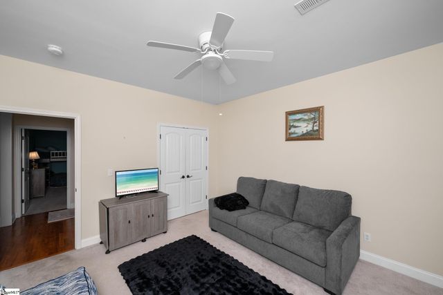 715 Tudor Lane, Boiling Springs, SC 29316