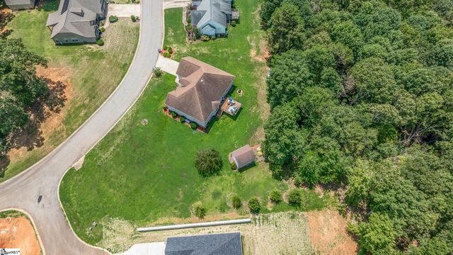 715 Tudor Lane, Boiling Springs, SC 29316