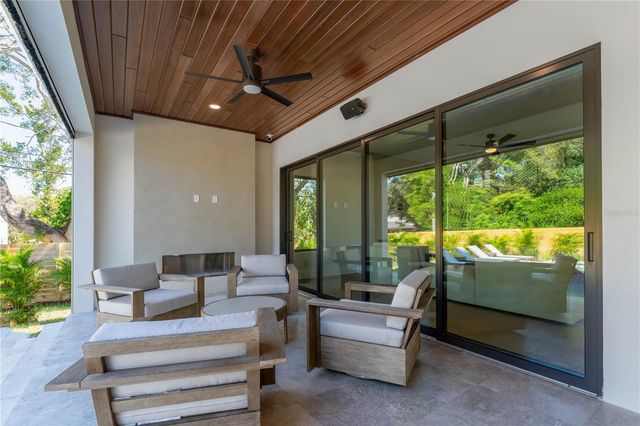 818 W KENTUCKY AVENUE, Tampa, FL 33603