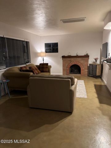 2001 E 10th Street, Tucson, AZ 85719