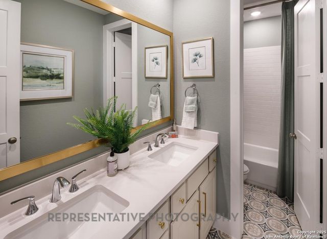 2260 Altiplano, San Antonio, TX 78245