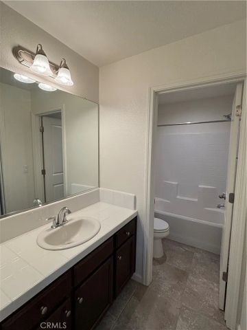 914 Wishon West, Madera, CA 93636