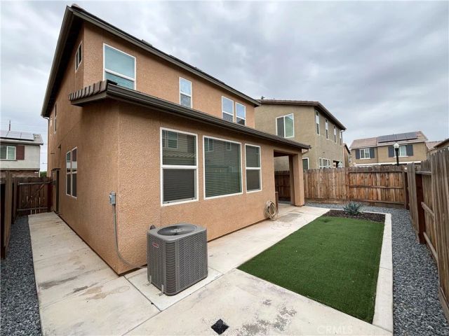 914 Wishon West, Madera, CA 93636