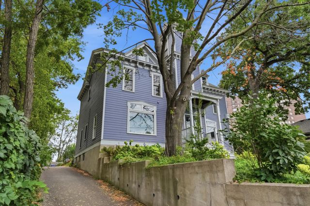 307 Walnut Street 3, Saint Paul, MN 55102