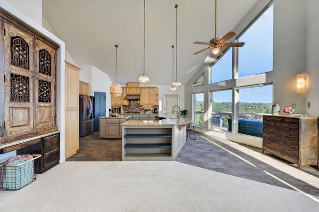 15620 Meadowlark Ln, Sutter Creek, CA 95685