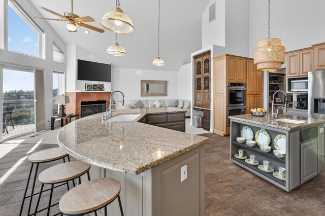 15620 Meadowlark Ln, Sutter Creek, CA 95685