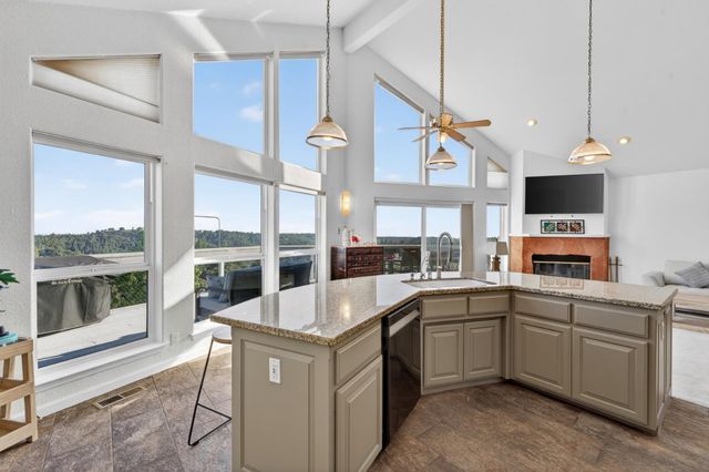 15620 Meadowlark Ln, Sutter Creek, CA 95685