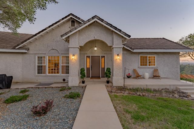 15620 Meadowlark Ln, Sutter Creek, CA 95685