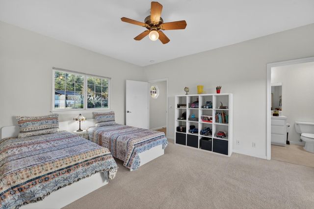 15620 Meadowlark Ln, Sutter Creek, CA 95685