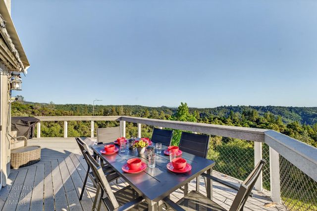 15620 Meadowlark Ln, Sutter Creek, CA 95685