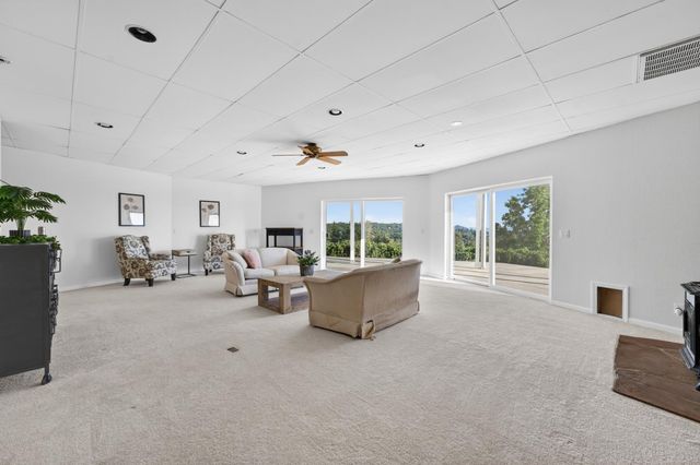 15620 Meadowlark Ln, Sutter Creek, CA 95685
