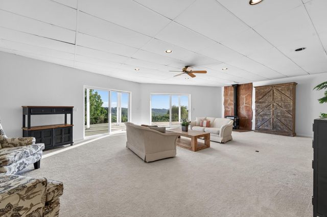15620 Meadowlark Ln, Sutter Creek, CA 95685