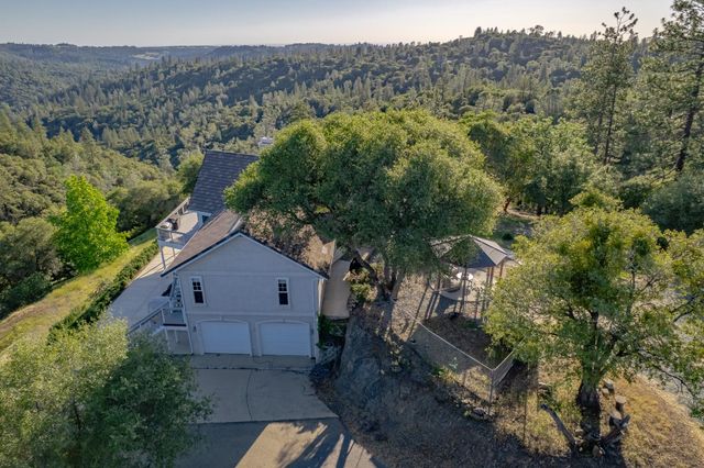 15620 Meadowlark Ln, Sutter Creek, CA 95685