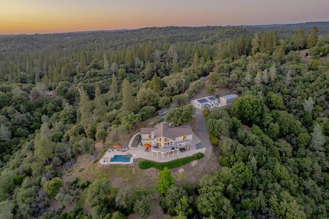 15620 Meadowlark Ln, Sutter Creek, CA 95685