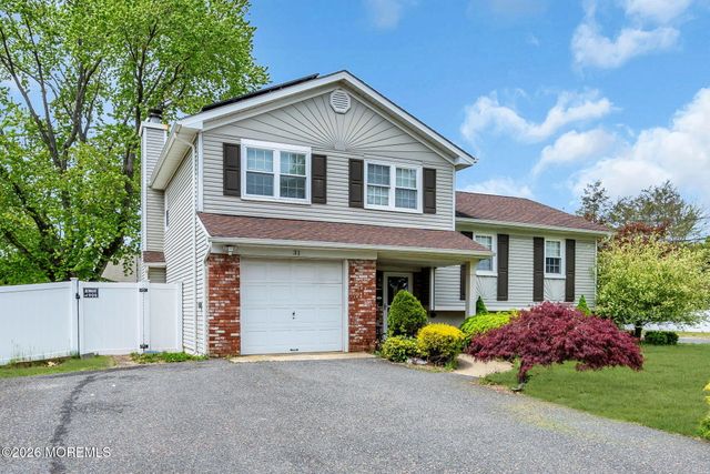 31 Brunswick Drive, Howell, NJ 07731